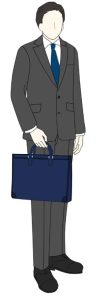 スーツに合うバッグは？選び方とおすすめコーデを解説、スーツとバッグのおすすめコーディネート3選、ダークグレースーツ×ネイビーブリーフケース