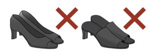 スーツに合うパンプスは?マナーと履き心地を両立する選び方のポイント、ビジネスシーンで注意したいパンプスのマナー、つま先やかかとが開いたものはNG